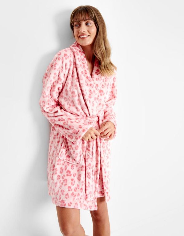 Foggyshore.shop5c0a9d4a90 1