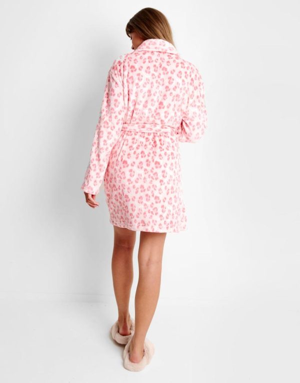 Foggyshore.shop5c0a9d4a90 2